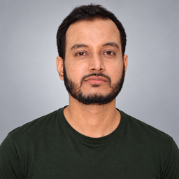 Photo of Sahin, founder and builder behind Builder Hustle
